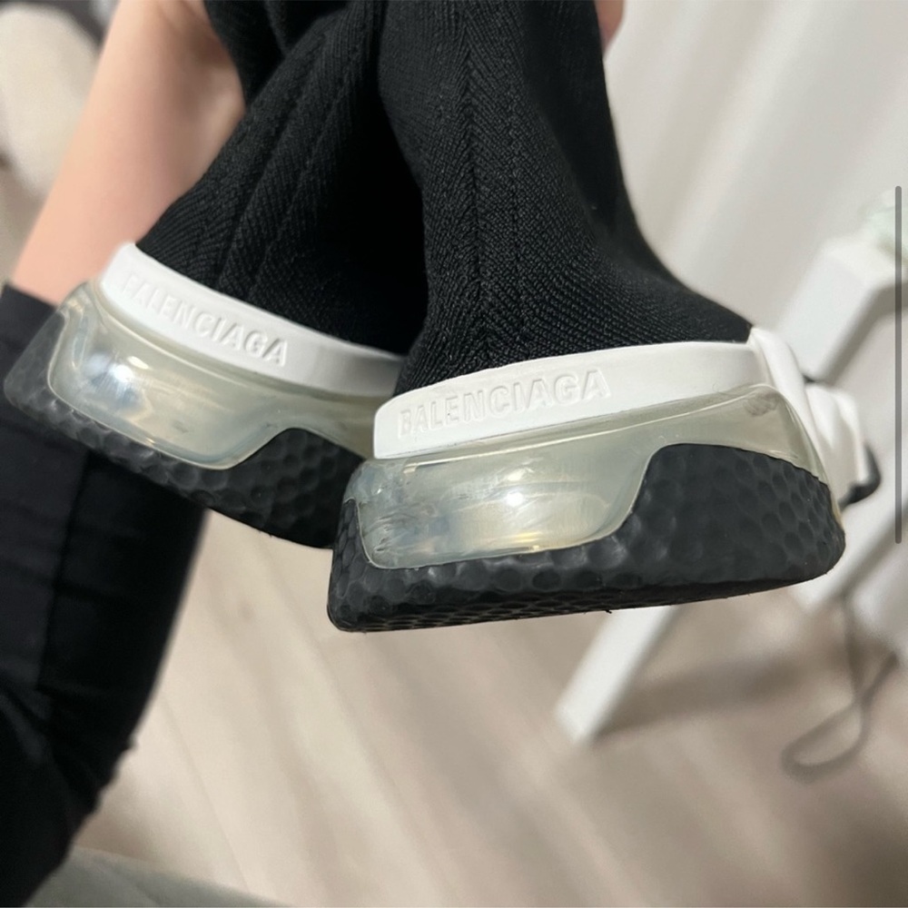 Balenciaga Women's Black Sneakers - Picture 3 of 7